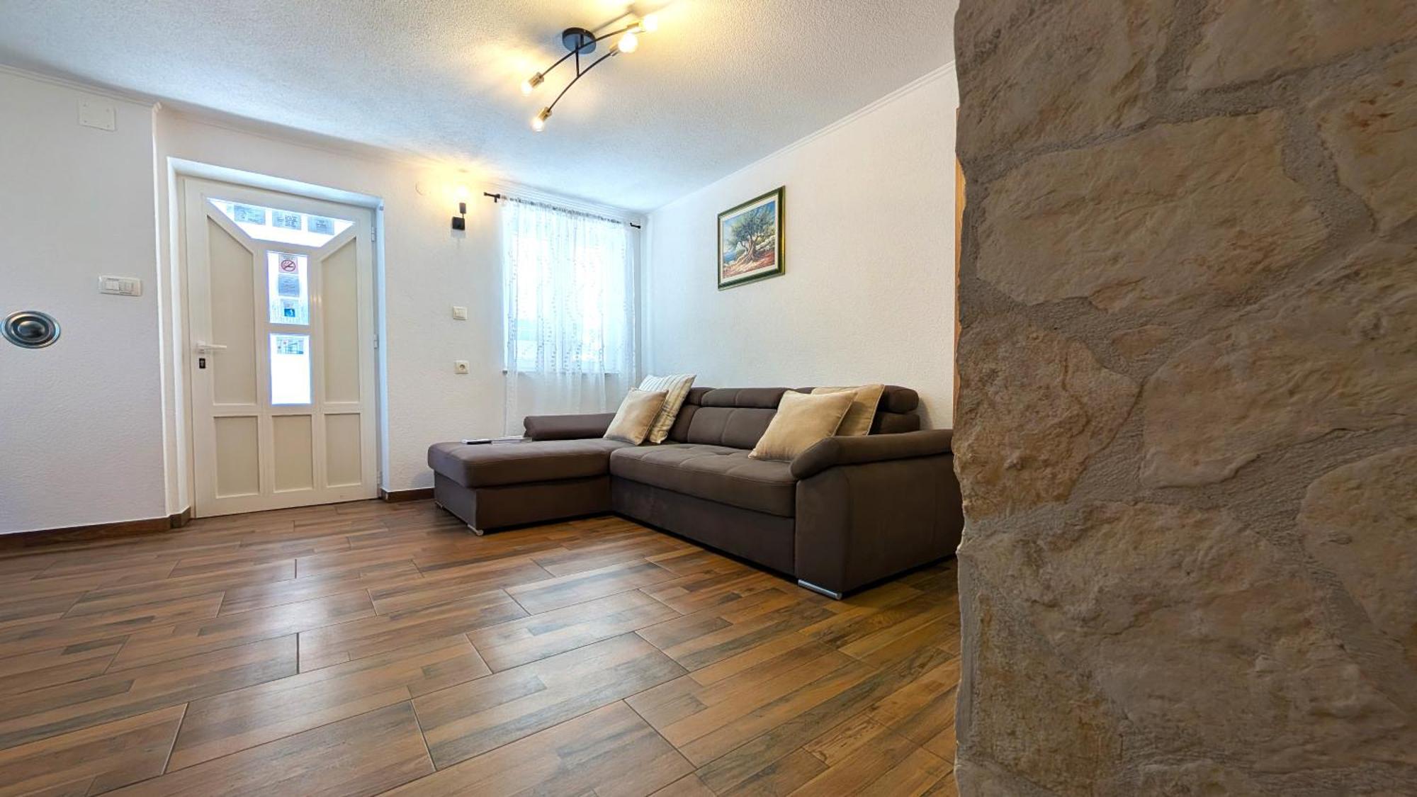 Modern 3Br Apartments In Zadar With Balcony Or Terrace, Free Parking & Ac Rum bild